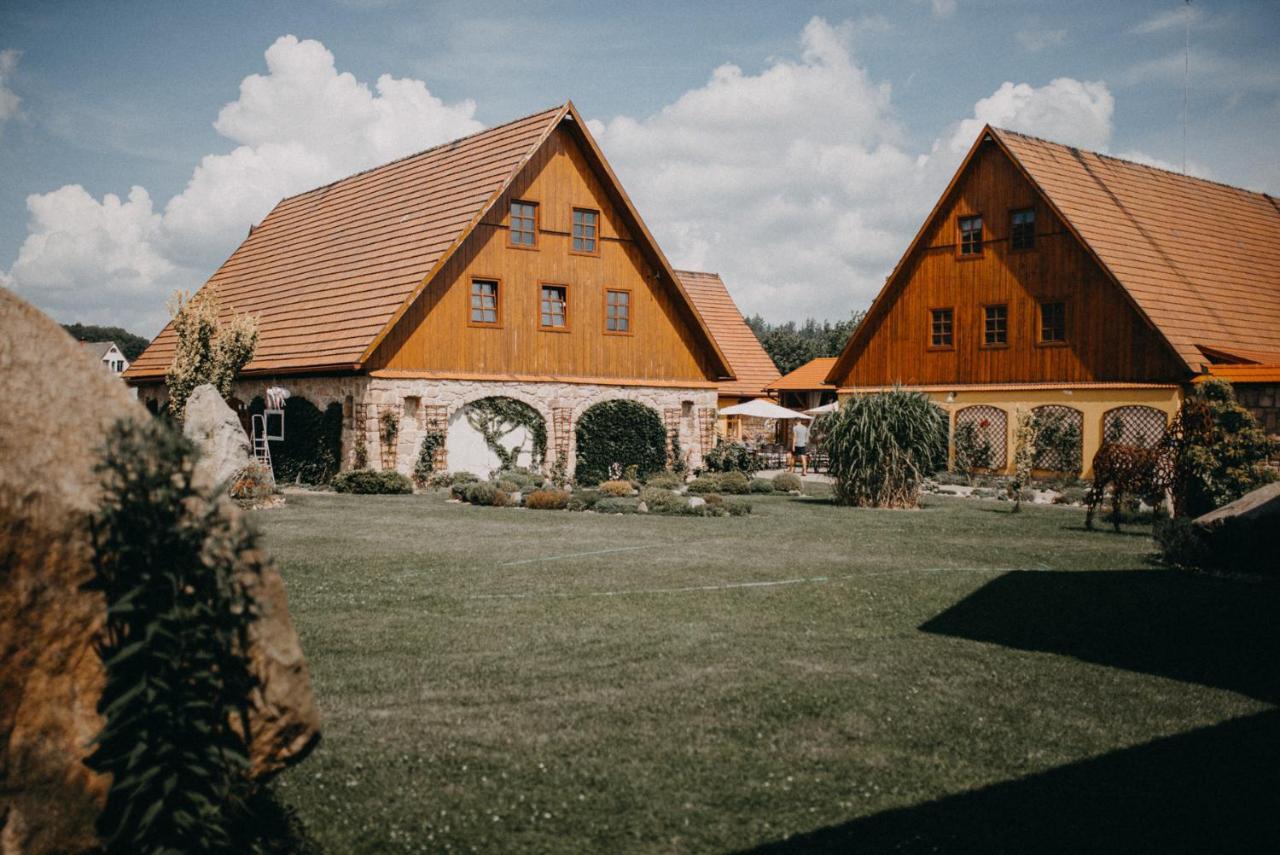 Penzion Jizdarna Hejtmankovice Broumov Exterior foto