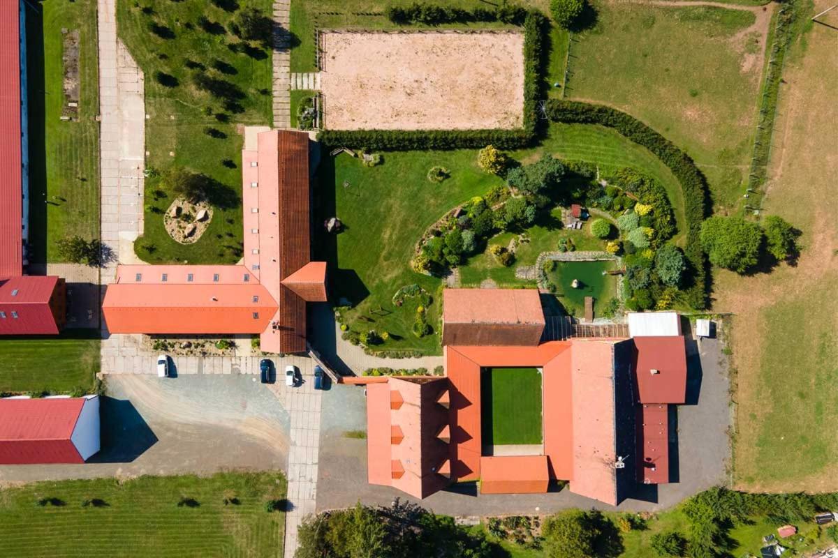 Penzion Jizdarna Hejtmankovice Broumov Exterior foto